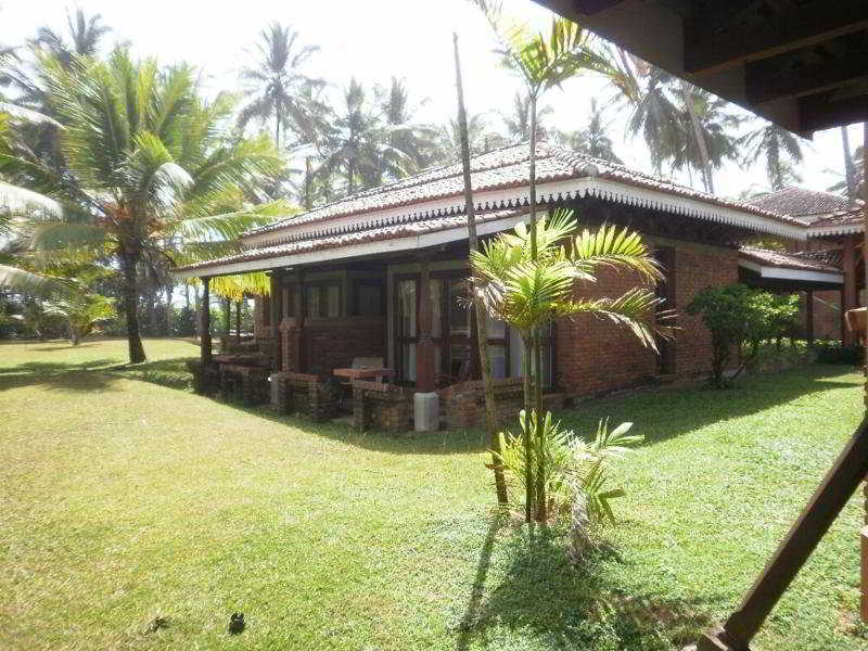 Club Bentota Hotel Exterior photo