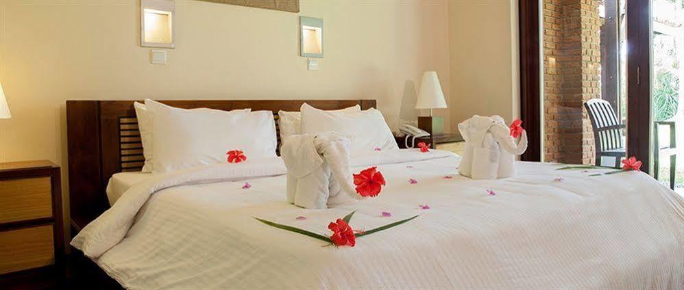 Club Bentota Hotel Exterior photo