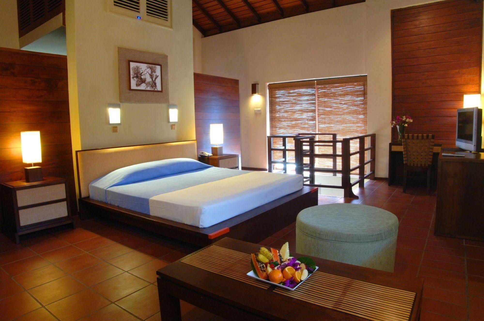 Club Bentota Hotel Exterior photo